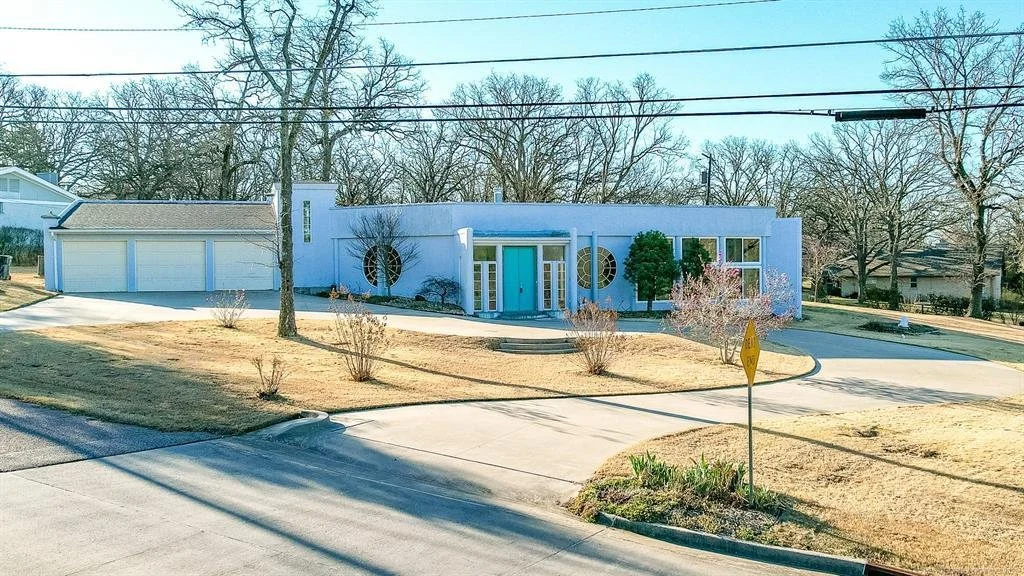 A Unique Home in Ada, OK - $440,000