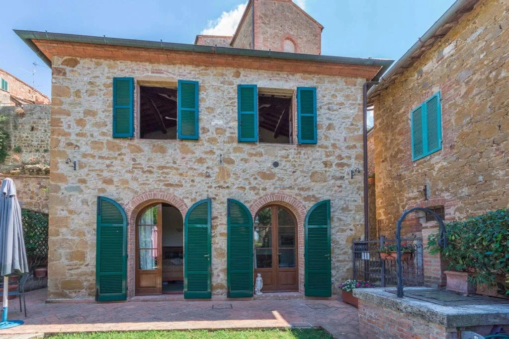 Architectual Details in Italy - €197,000