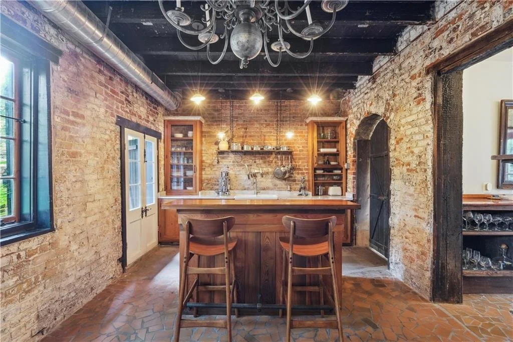 1850's in New Orleans - $1,290,000