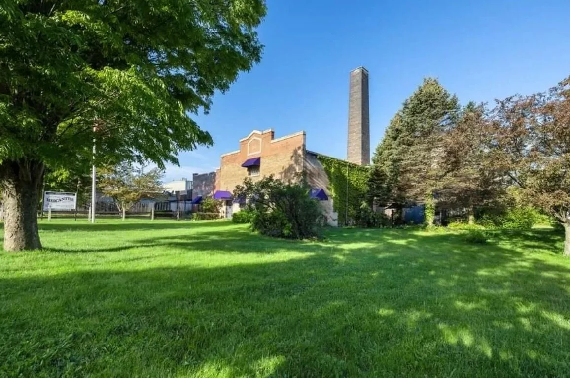 The Warren Featherbone Factory in Three Oaks, MI - $1,500,000