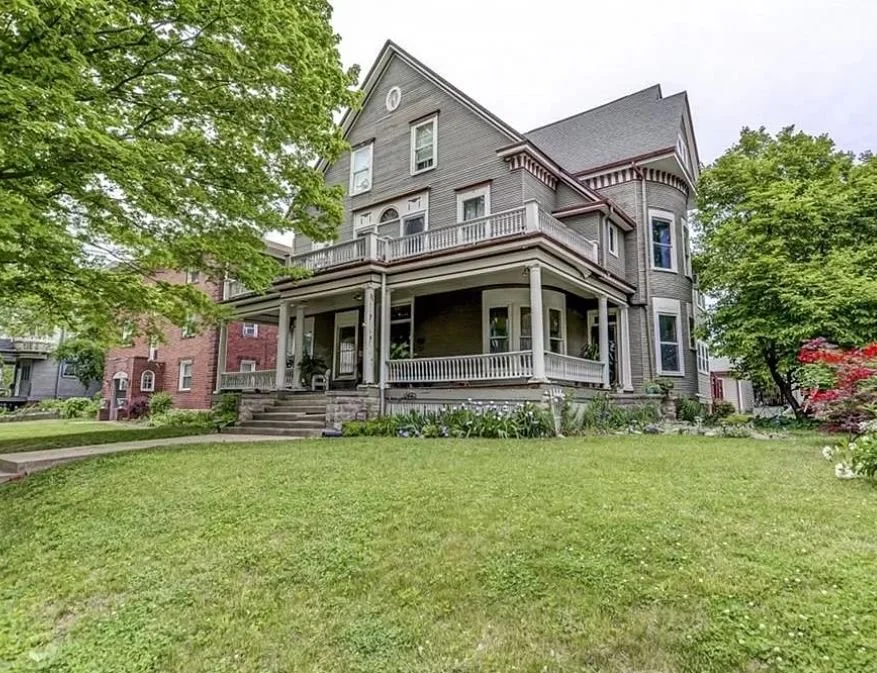 A Victorian Built in 1875 - $114,900