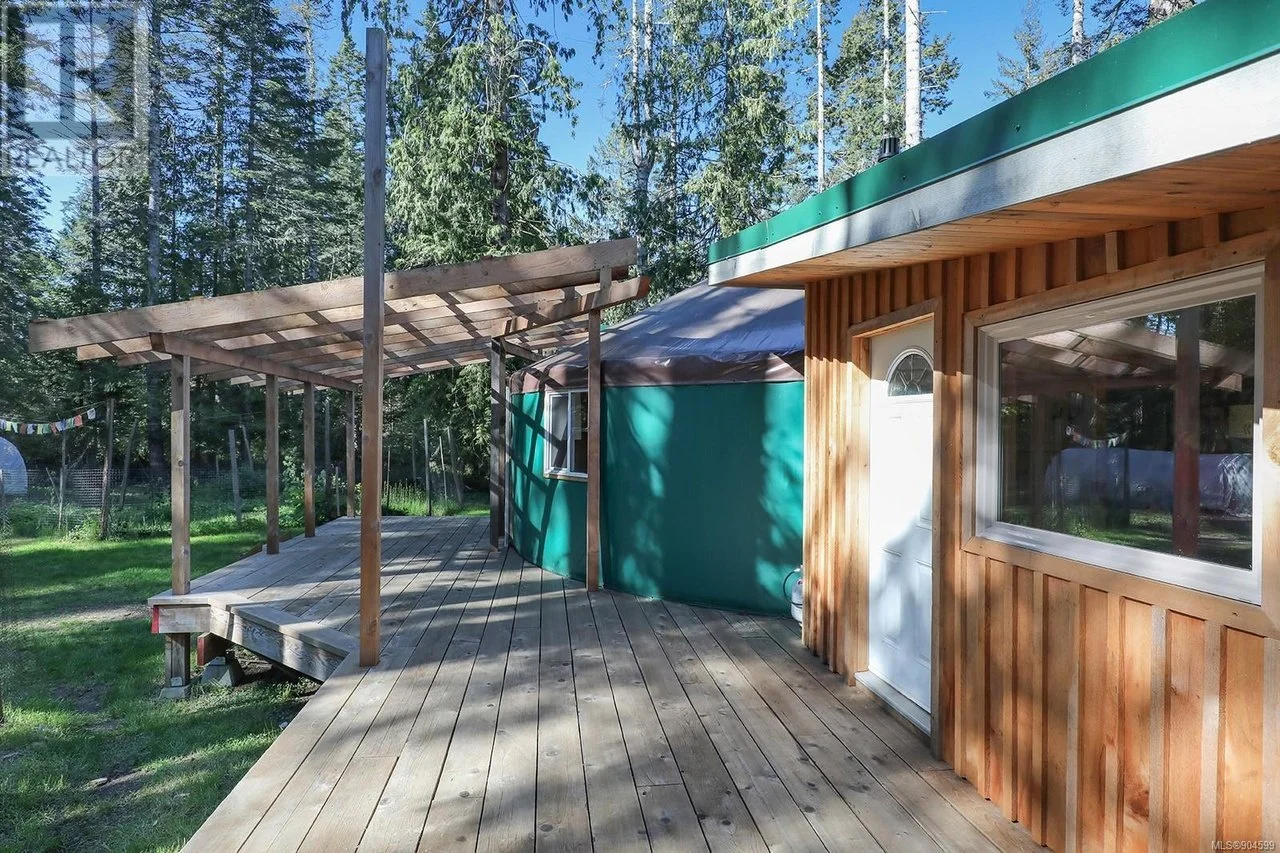 Over 2 Acres in Comox Valley, BC - C$769,000