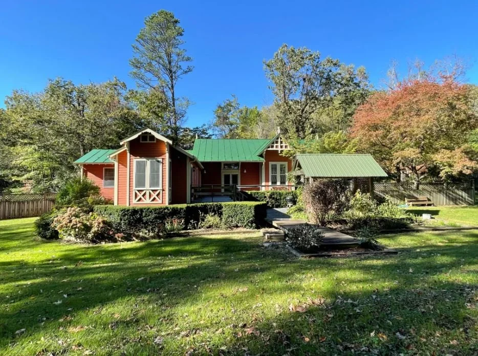 The Timber Ridge Train Station - $495,000