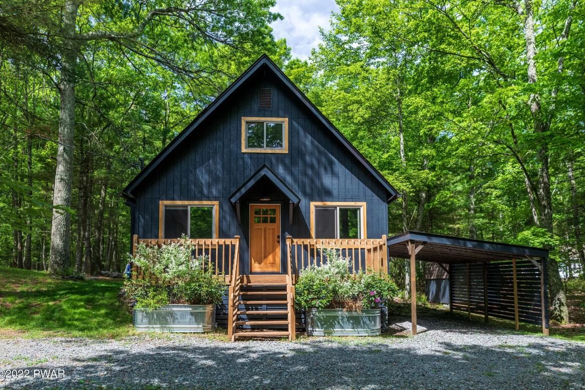 2 Houses on an Acre in Shohola, PA - $669,000