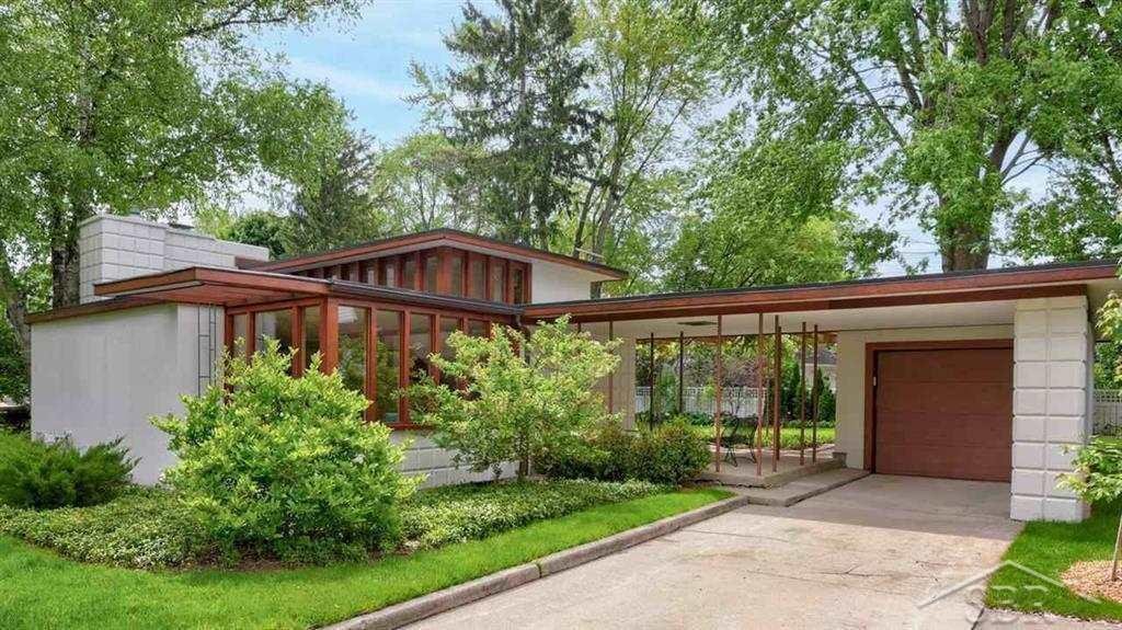 An Alden B. Dow Design in Midland, MI - $365,000