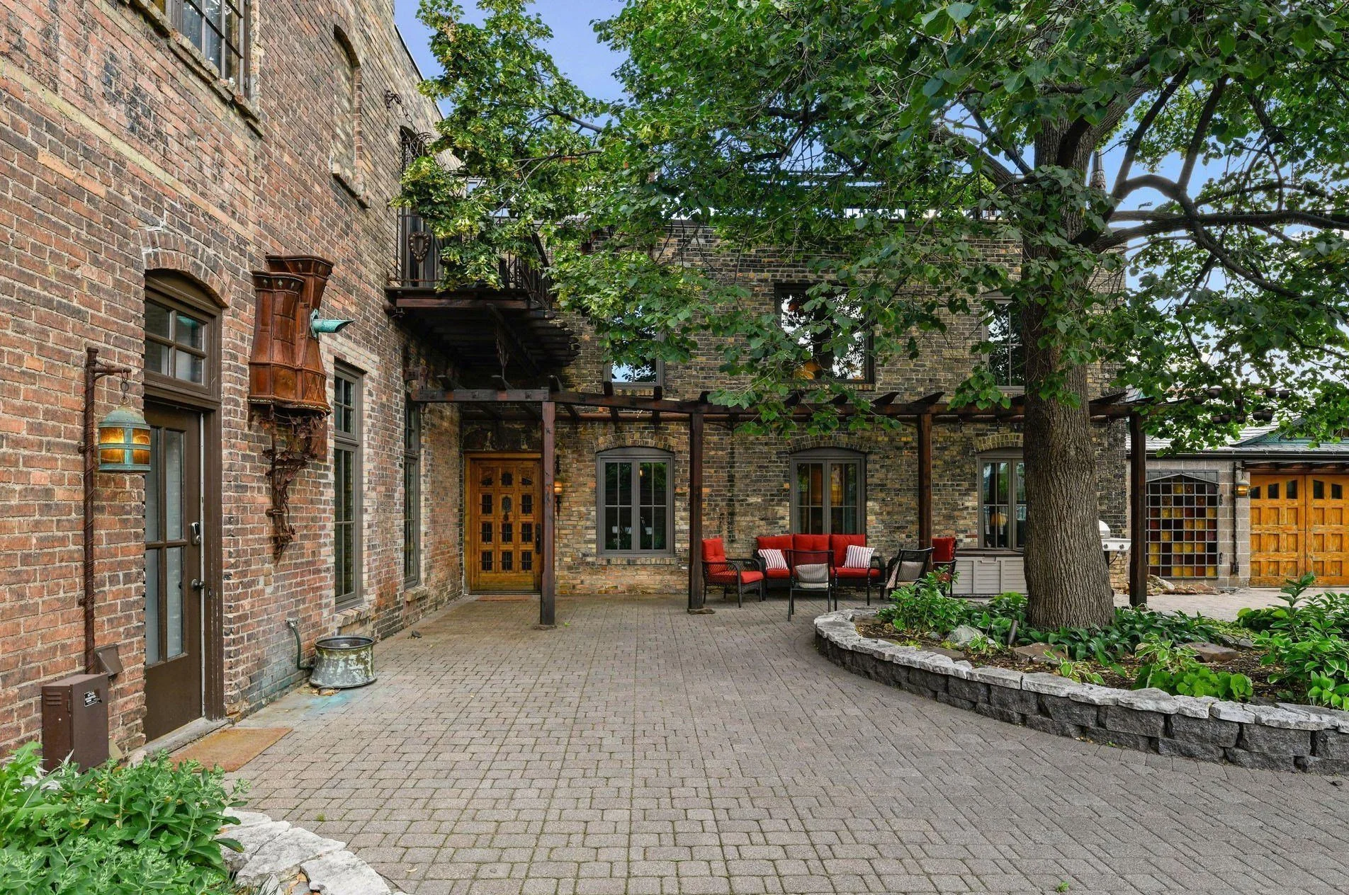 Mixed Use in Minneapolis - $2,500,000