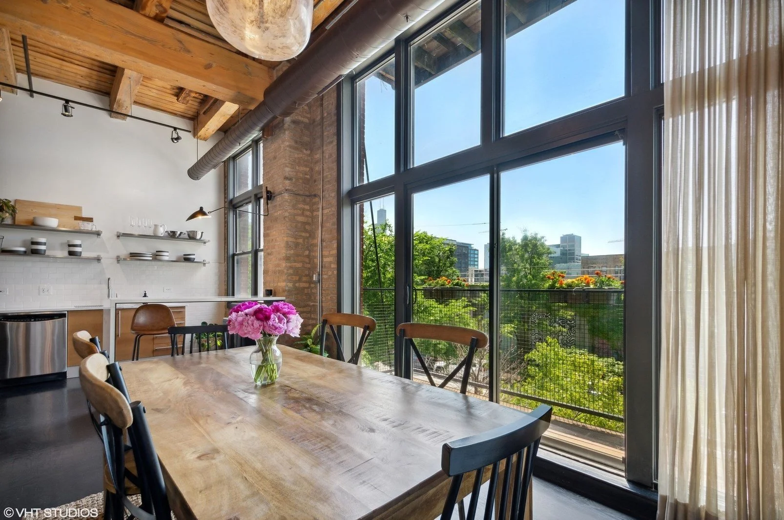 A Condo in Chicago - $485,000