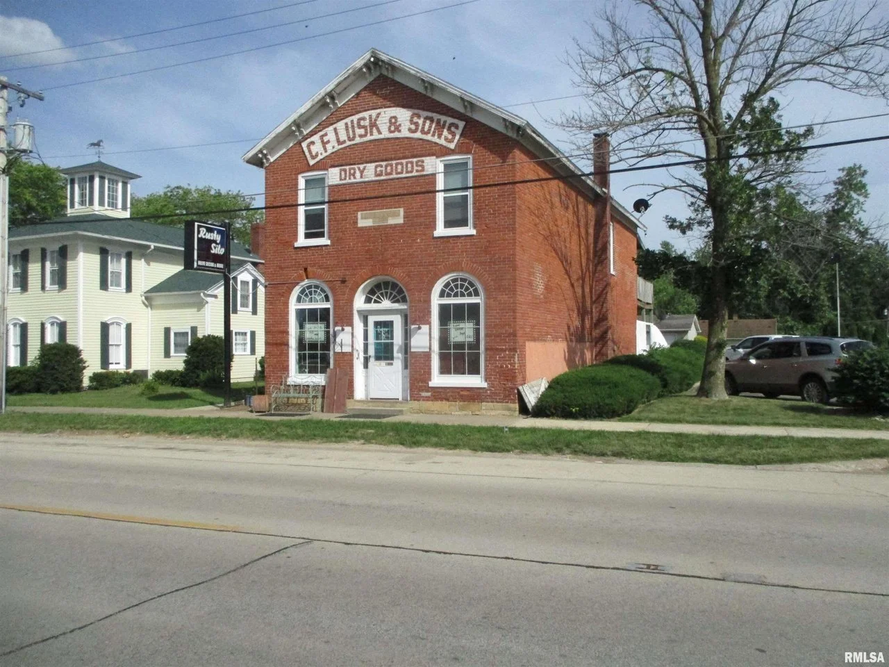 Mixed Use Space in Albany, IL - $115,000