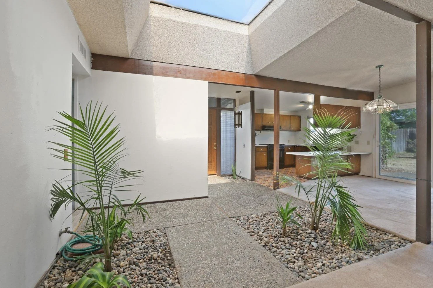 A Sacramento MCM - $385,000
