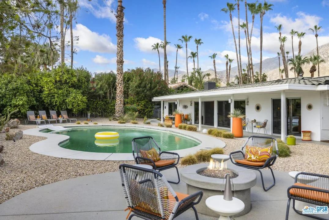 A 1962 MCM in Palm Springs, CA - $1,950,000