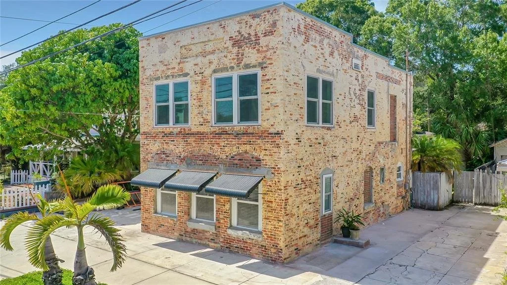 An Old Grocery Store in Tarpon Springs, FL - $459,900