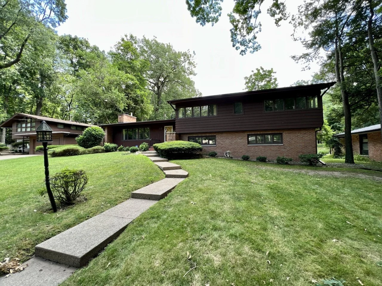 A Midcentury Home in Battle Creek, MI - $245,000