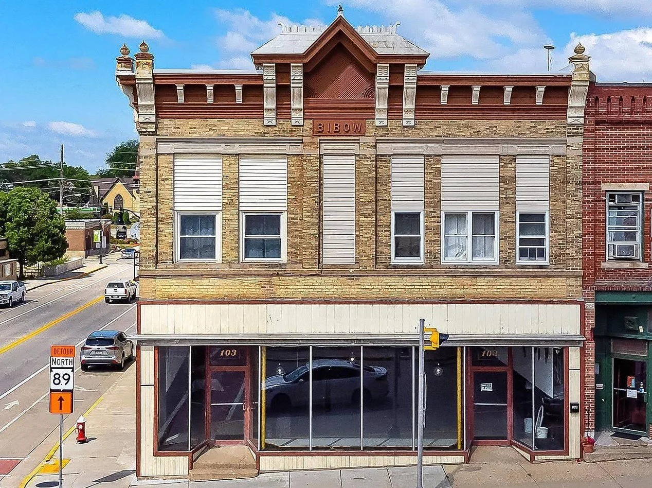 A Mixed Use Building in Waterloo, WI - $299,900