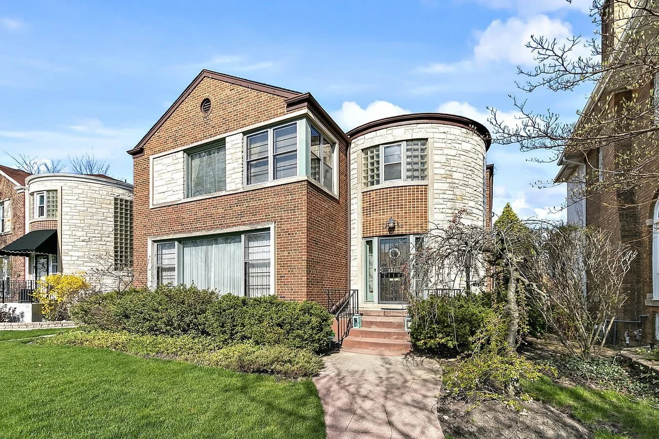 Vintage Bathrooms in Oak Park, IL - $800,000