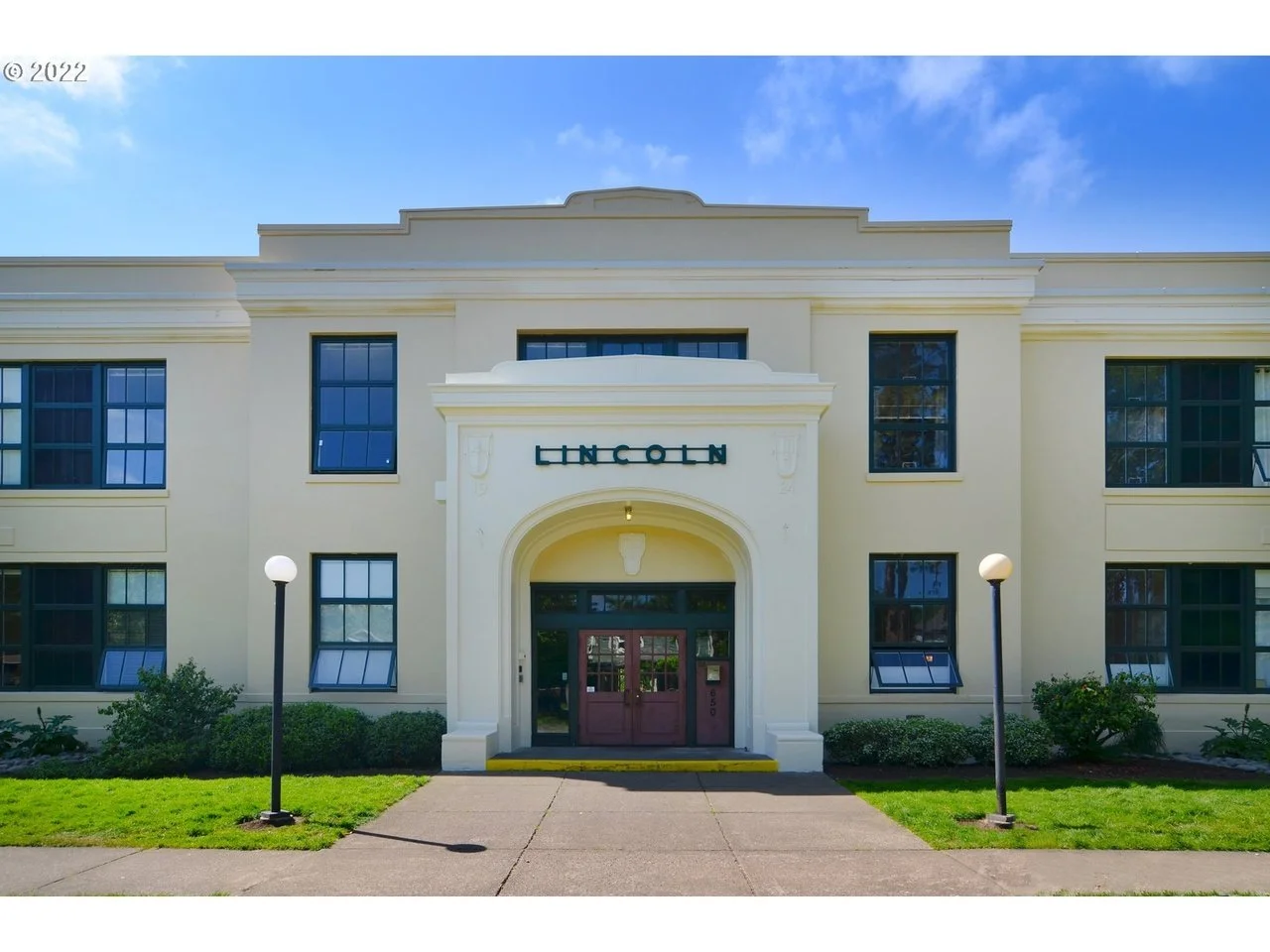 A Condo in a Former School in Eugene, OR - $200,000