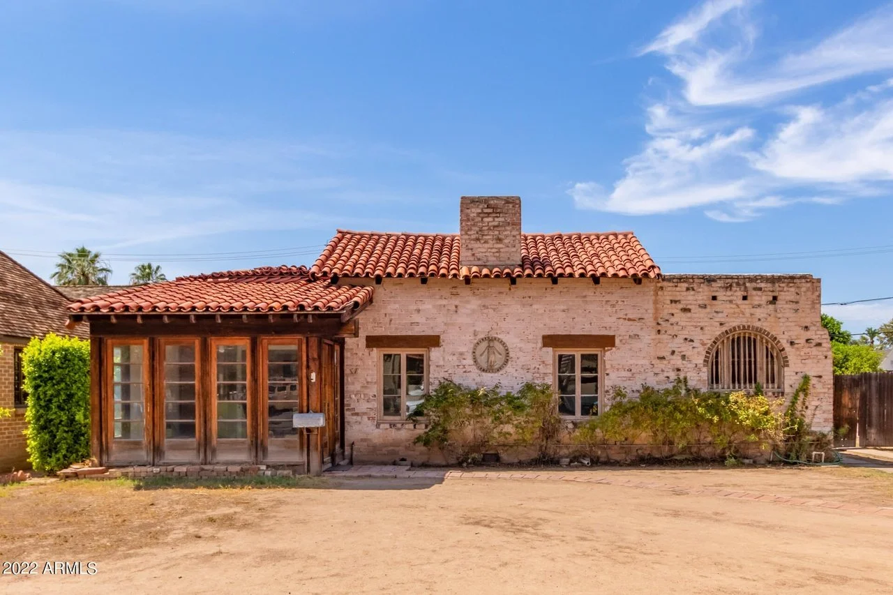 A Leslie J. Mahoney Design in Phoenix - $675,000