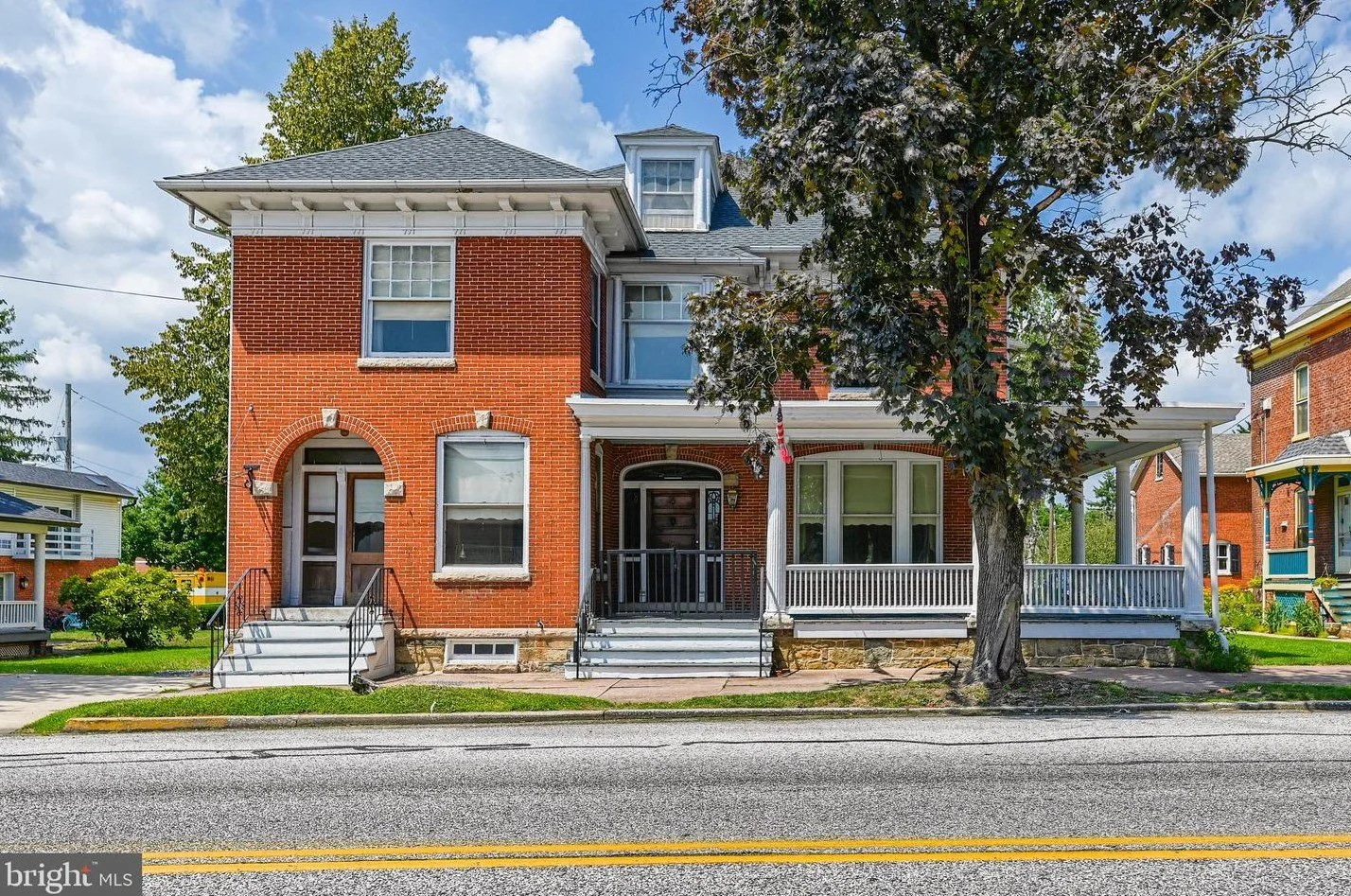 New Oxford, PA - $356,900