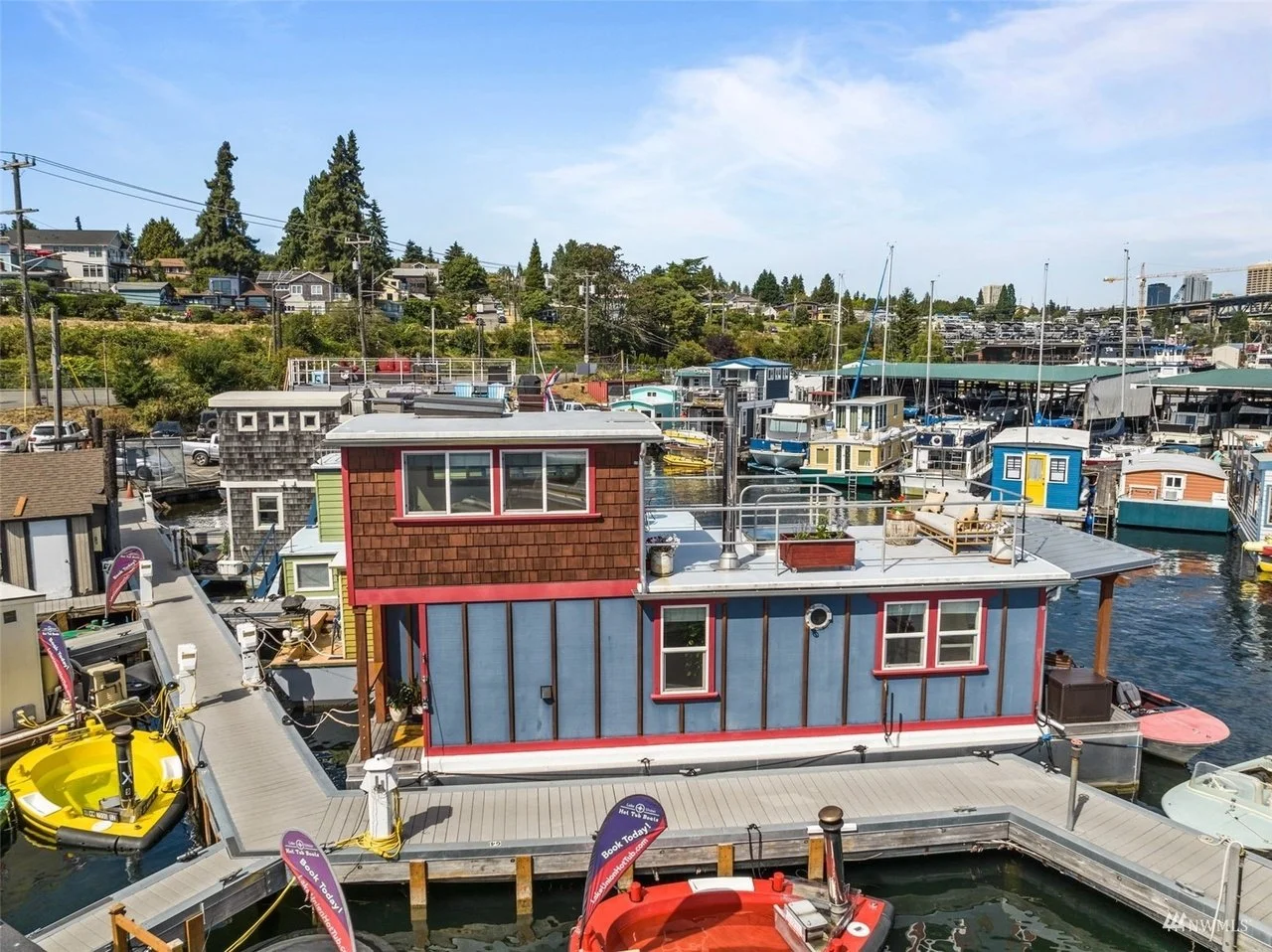 A Floating Home in Seattle - $595,000