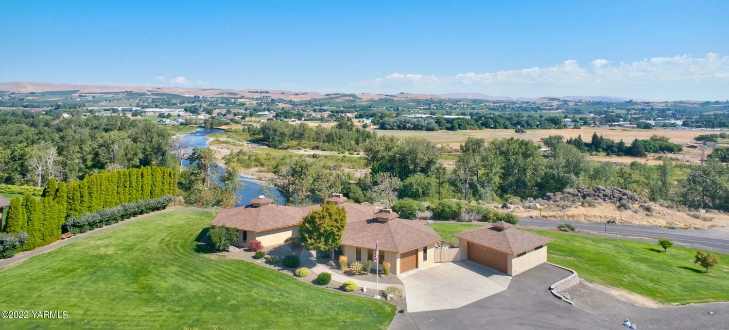 River Views in Yakima, WA - $595,000