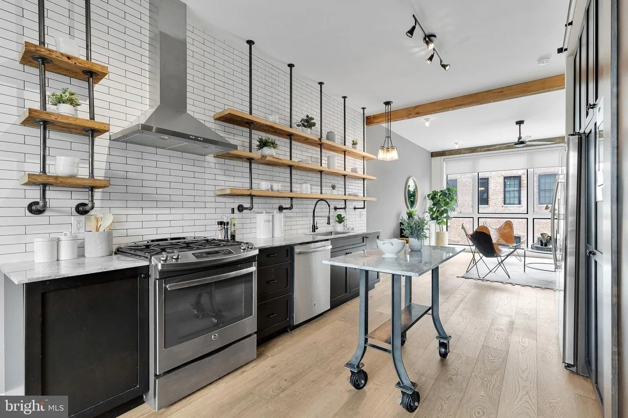 A Condo in the Helicopter Factory - $999,000