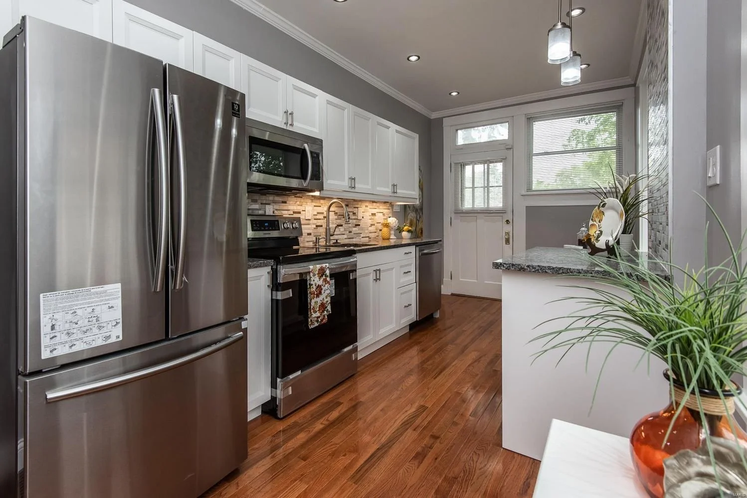 56.jpg