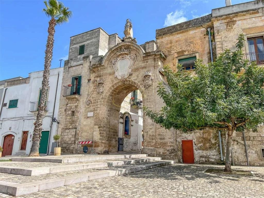 An Architectural Beauty in Italy -  €195,000