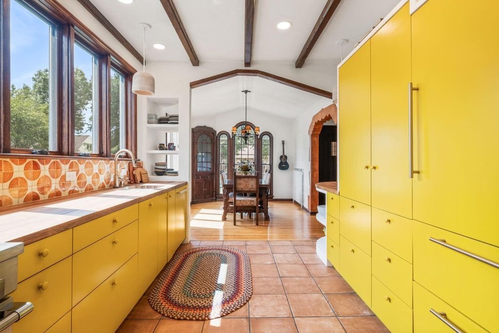 A Pocket Full of Sunshine in Minneapolis - $465,000