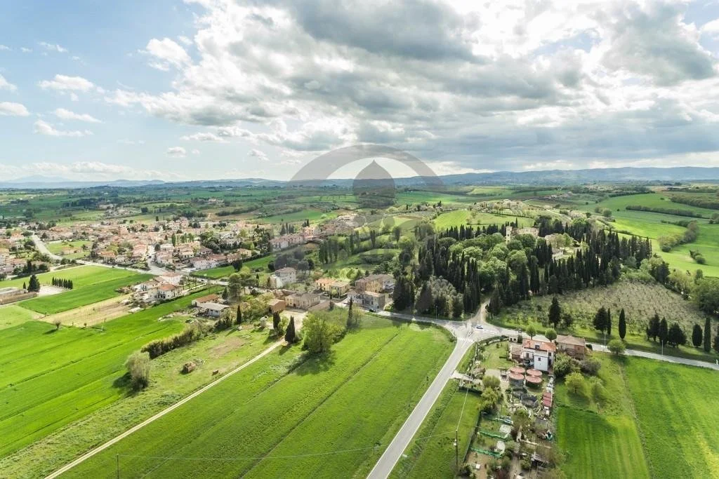 A Restoration Project in Italy - €200,000