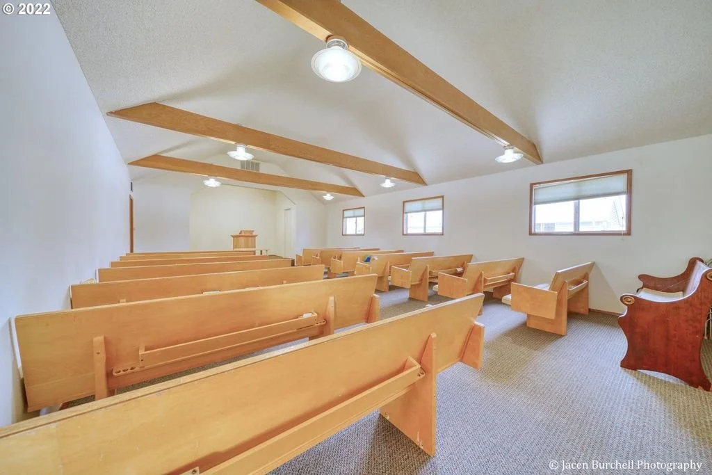 A Church in Saint Helens, OR - $350,000