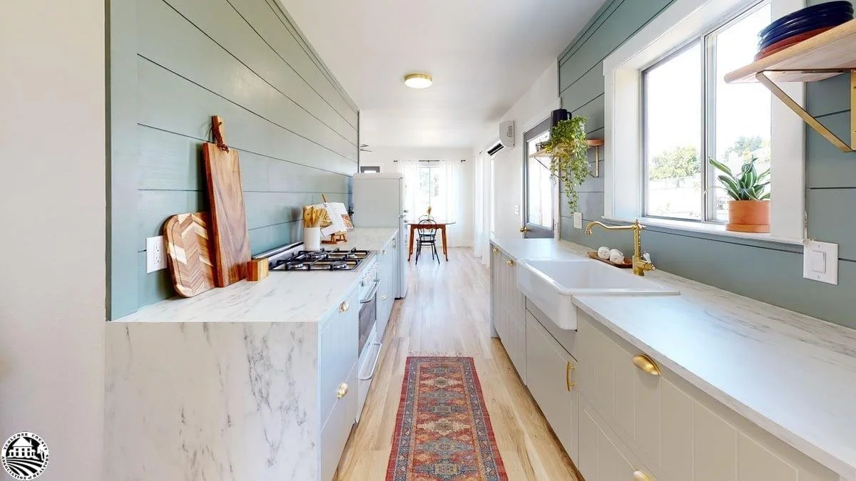102.jpg