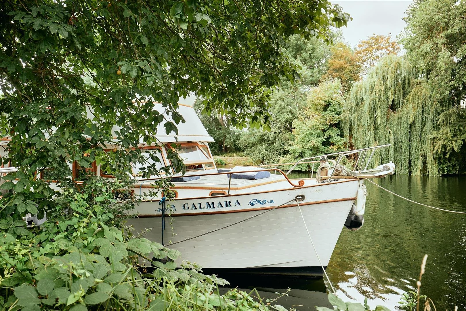A 47 ft Taiwanese Yacht in Shepperton - £130,000