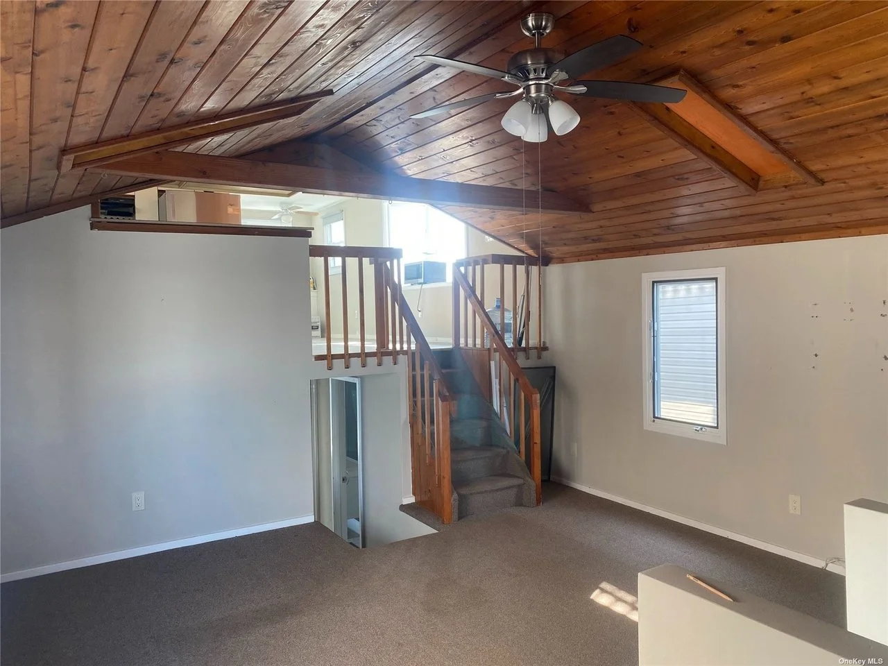 A Floating Home in Seaford, NY - $79,000
