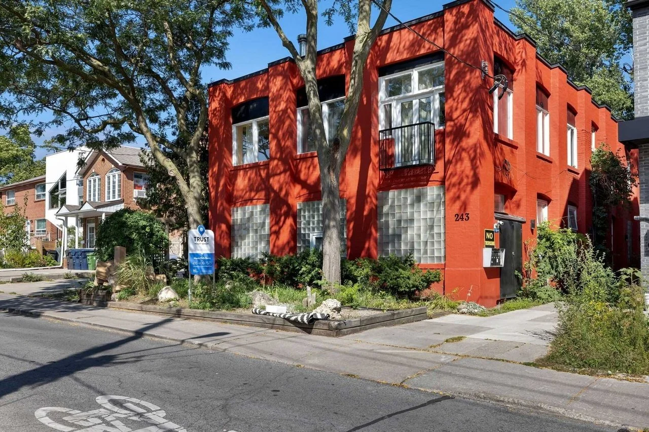 A Loft in a Converted Tool &amp; Dye Factory - C$2,200,000