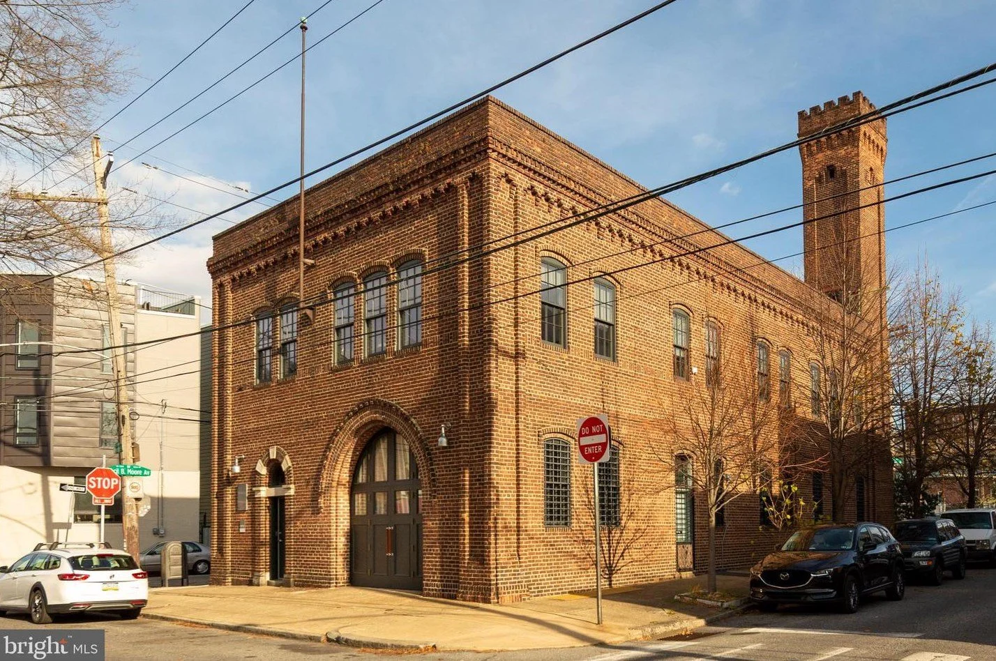The Olde Kensington Engine No. 15 Firehouse