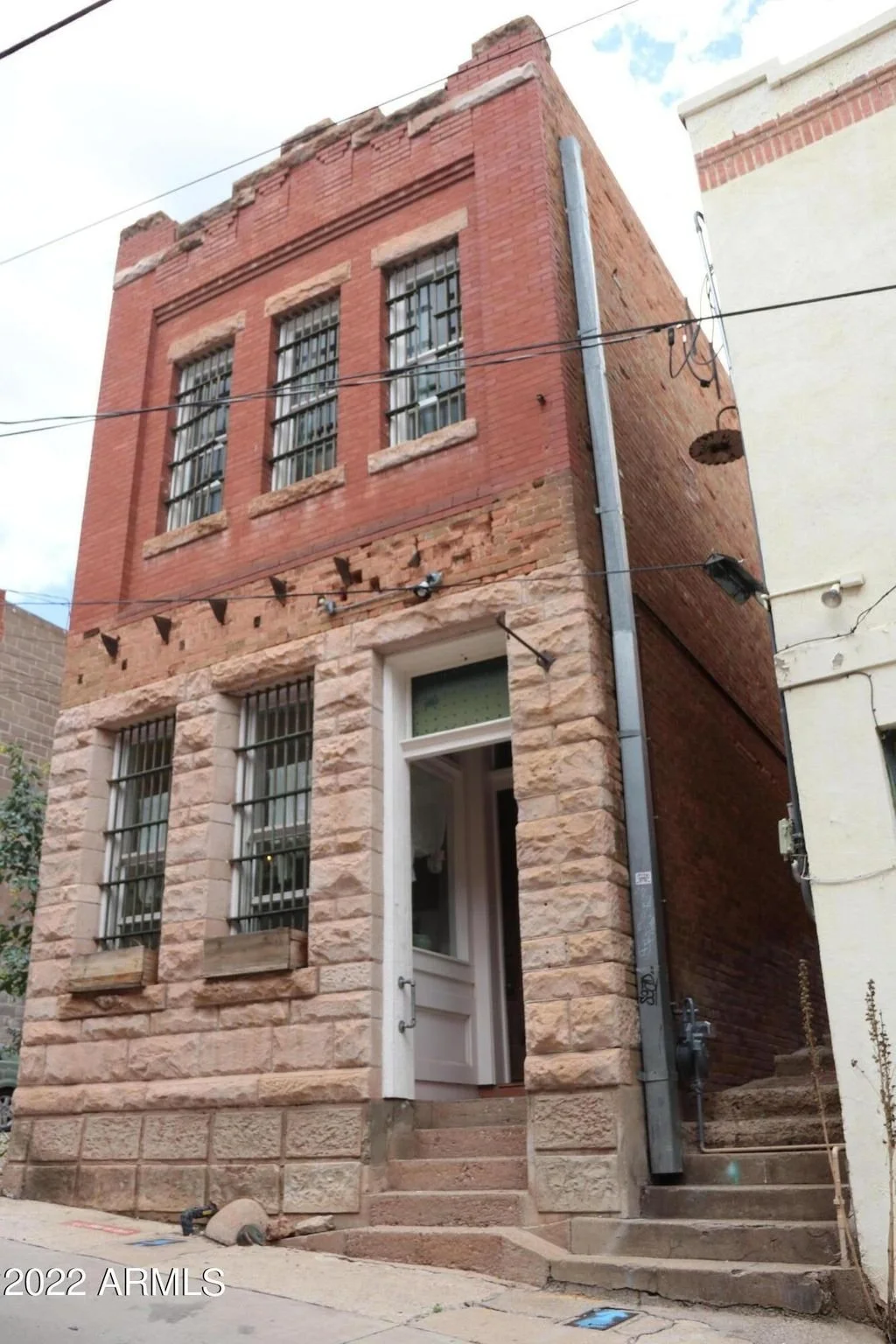 The 1900 OK Street Jailhouse - $525,000