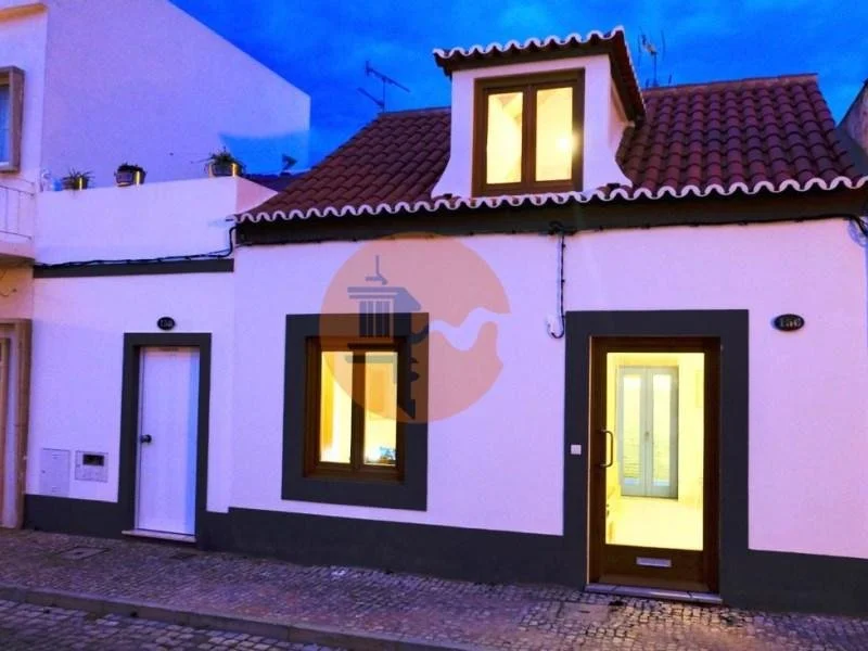 A Pombaline Style Home in Portugal - €200,000