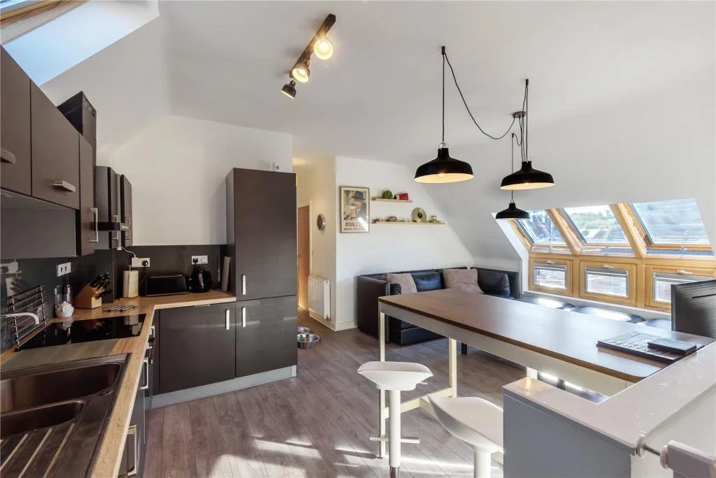 A 2019 Coach House Design in England - £200,000