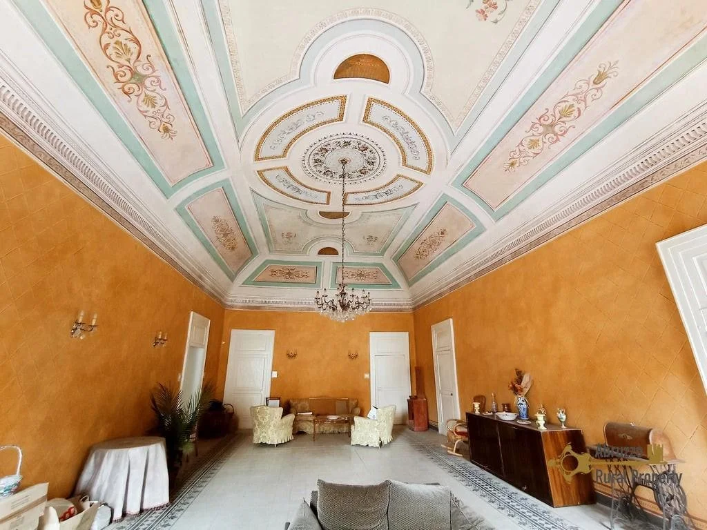 An 1800's Condo in Italy - €160,000