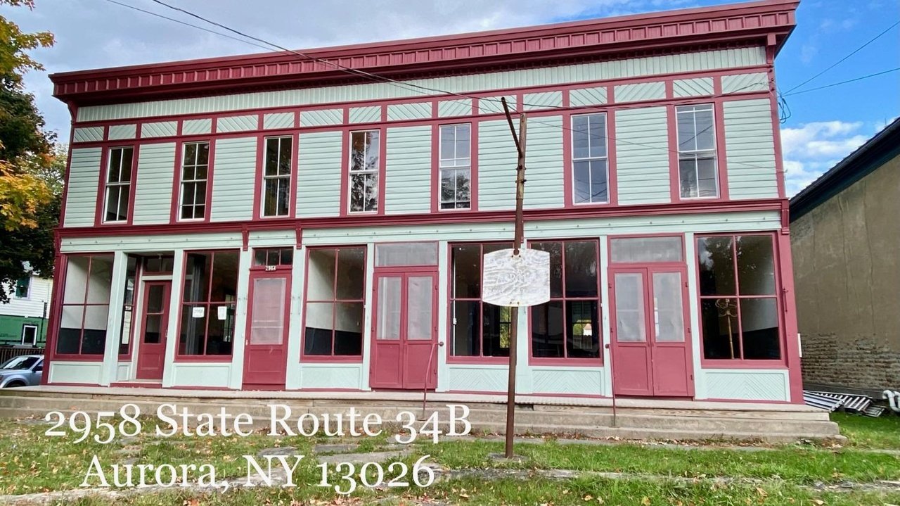 Mixed Use in Aurora, NY - $399,900