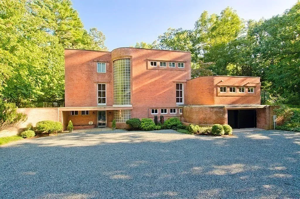 Over 8 Acres in Medfield, MA - $2,950,000