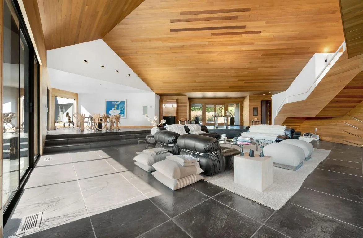 A Norman Jaffe Design on 3 Acres - $27,500,000