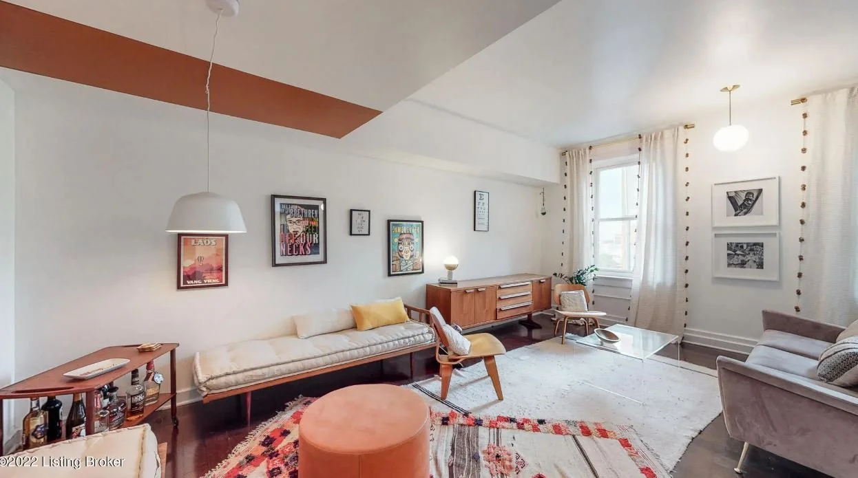 A Condo in the Henry Clay Building - $223,000
