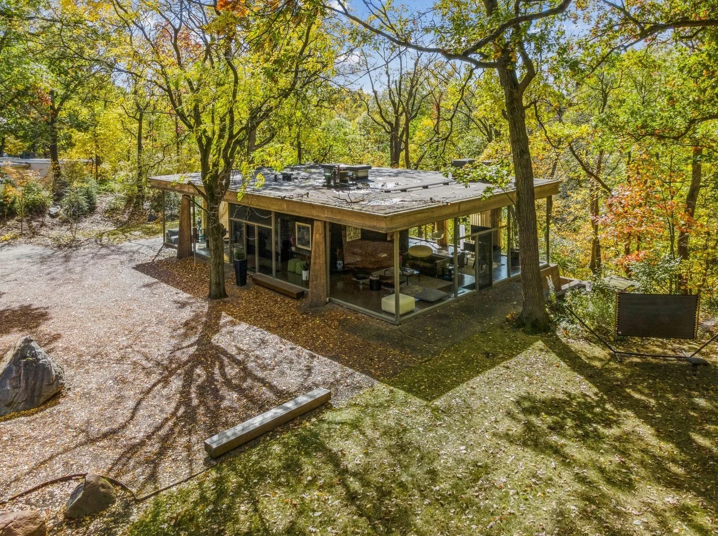 A H.P. Davis 'Deever' Rockwell Design - $699,000
