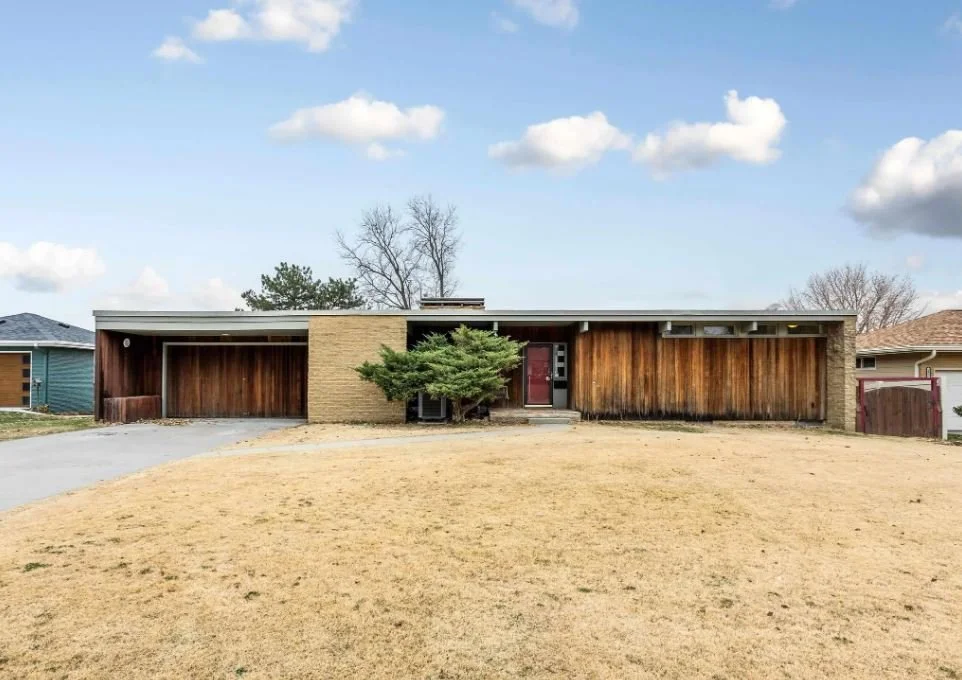 A Mid 50's MCM in Omaha, NE - $395,500