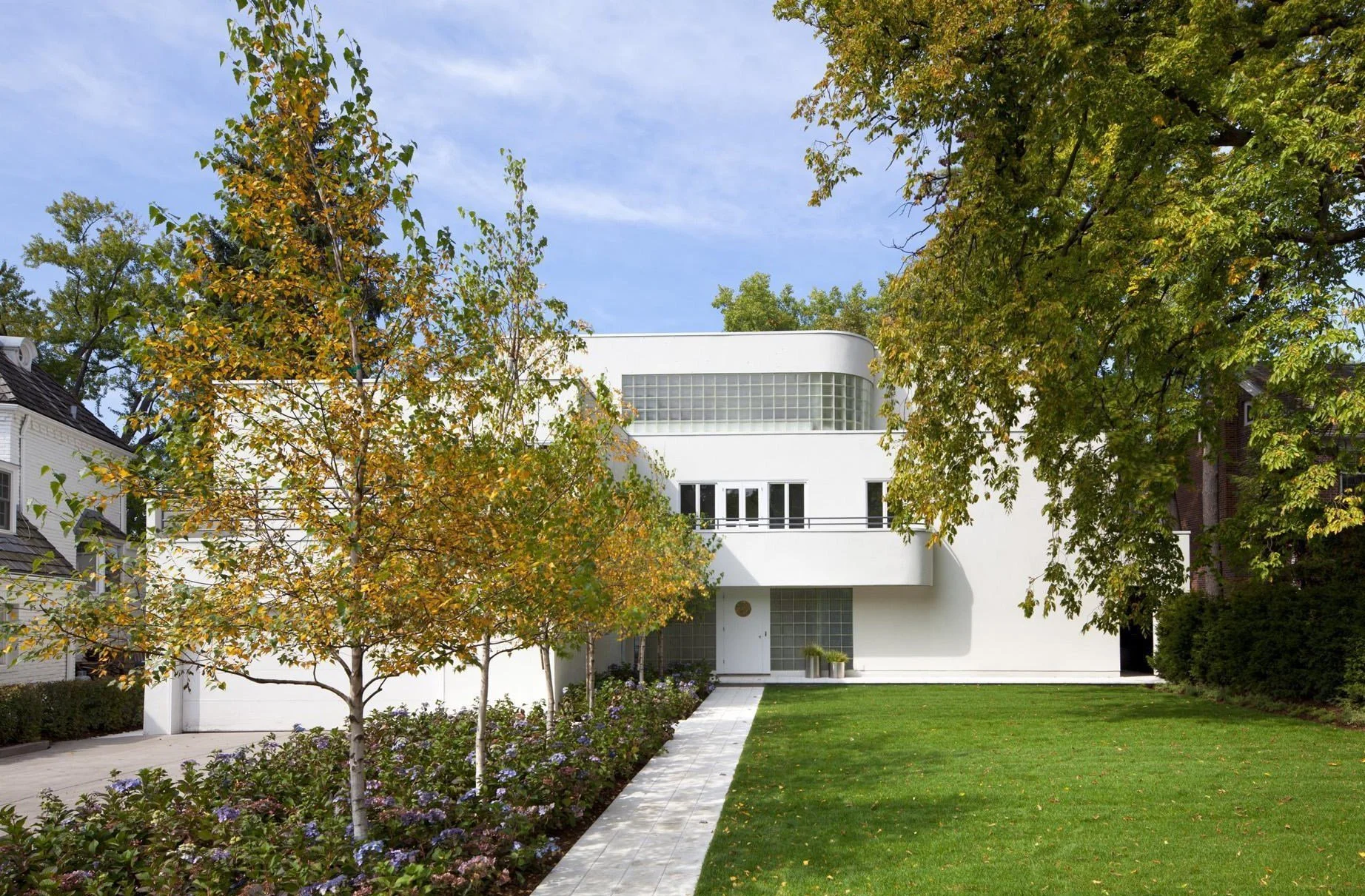 An International Style Home in Minneapolis - $3,395,000