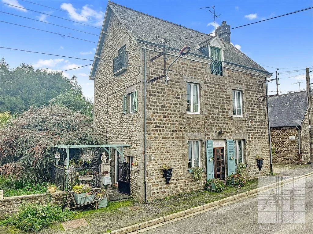 A Charming Stone House in France - €137,800