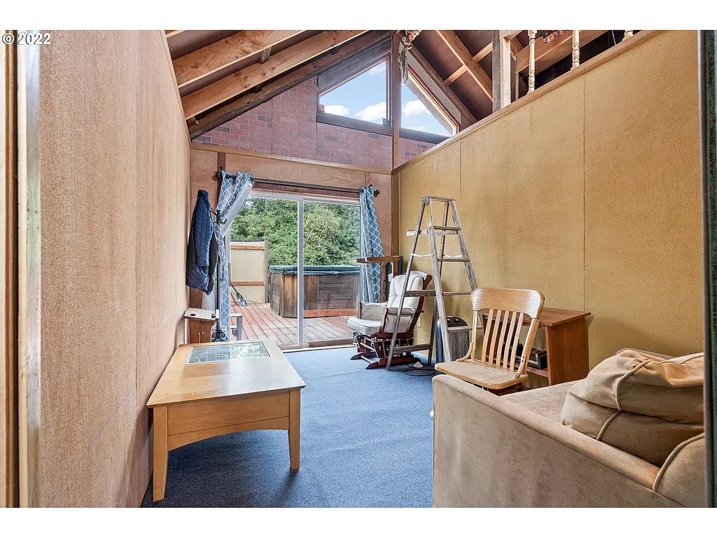 3 Waterfront Homes Under 200k — Logan Banx