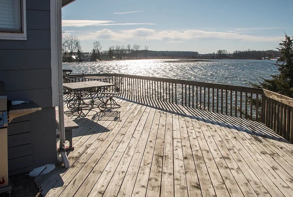 3 Waterfront Homes Under 200k — Logan Banx