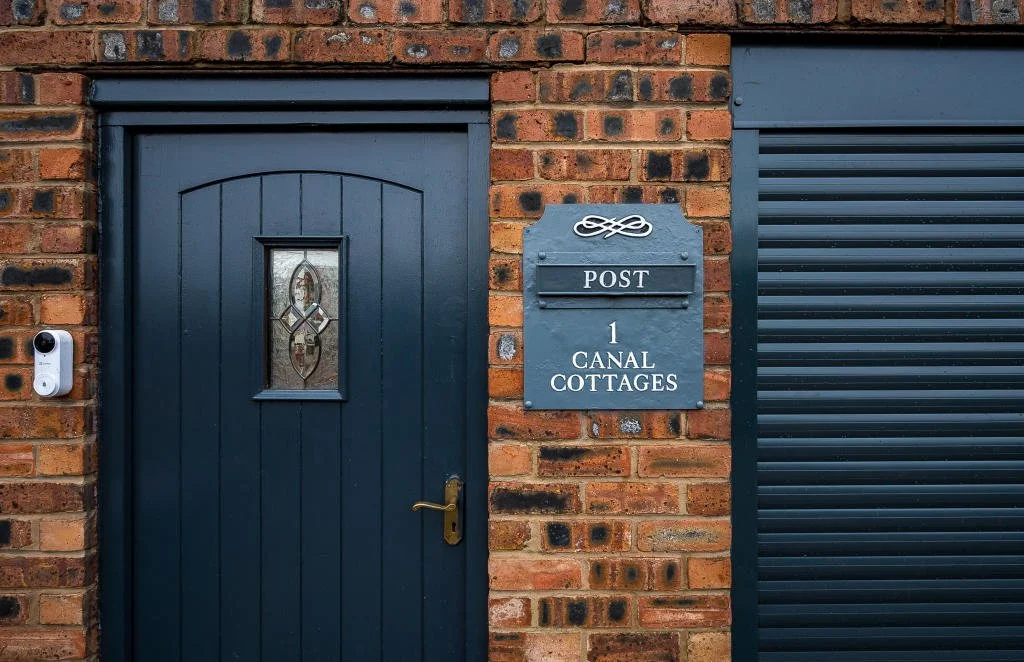 A Home on the Leeds Liverpool Canal - £200,000