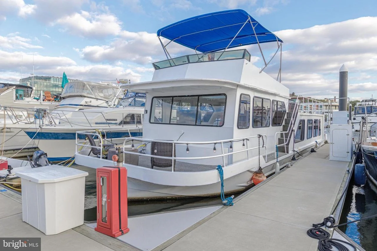 On the Water in DC - $199,000